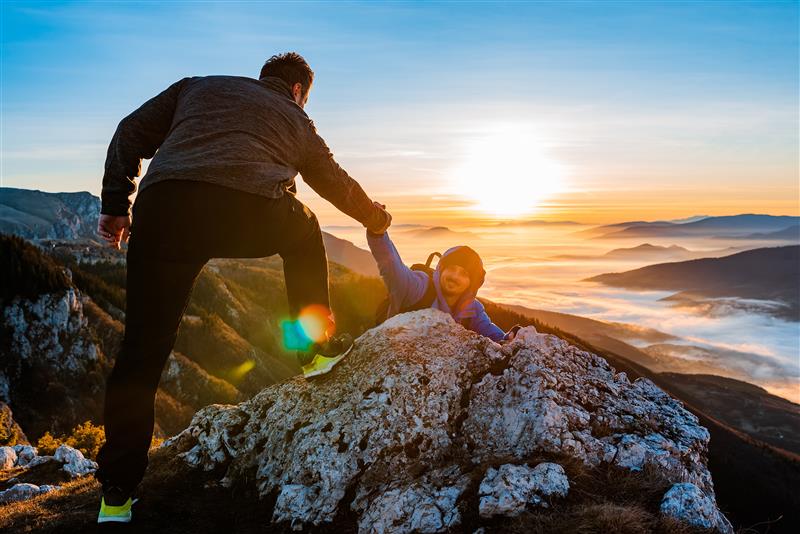 AdobeStock_560296579 Wsparcie, zaufanie, praca zespołowa i sukces